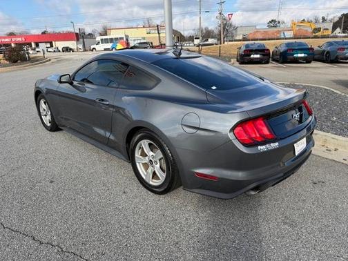 2022 Ford Mustang EcoBoost