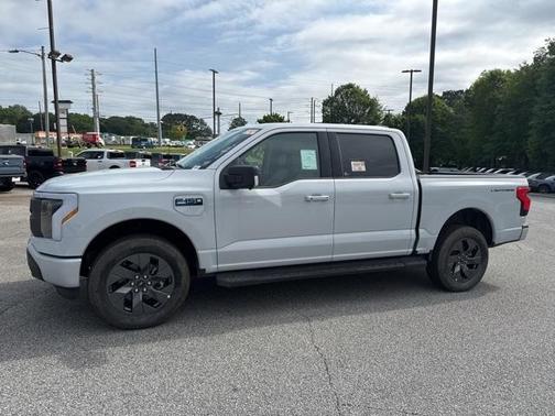2025 Ford F-150 Lightning Flash