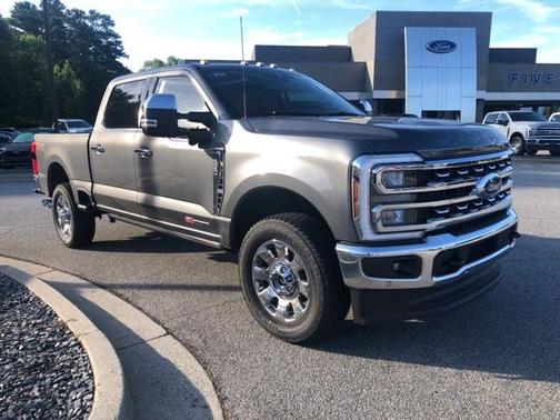 2025 Ford F-250 Lariat