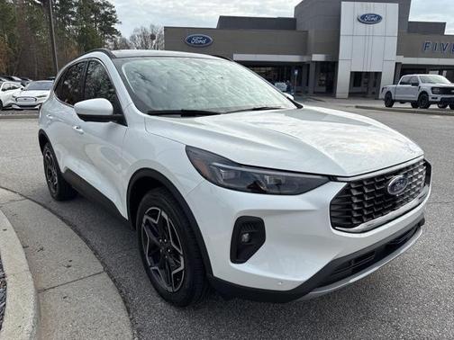 2026 Ford Escape Platinum