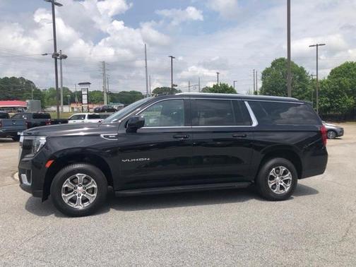 2023 GMC Yukon XL SLE