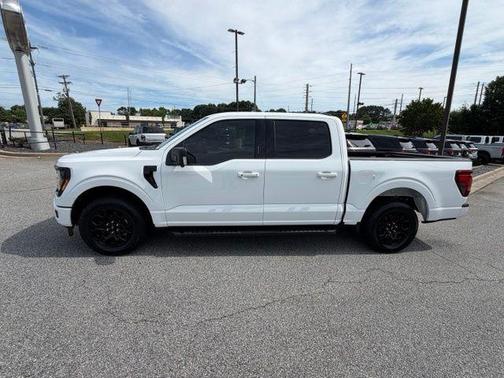 Oxford White 2024 Ford F-150 XLT