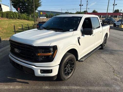 Oxford White 2024 Ford F-150 XLT