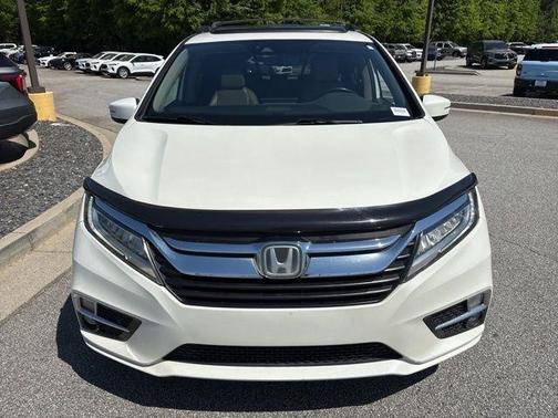 White Diamond Pearl 2019 Honda Odyssey Elite