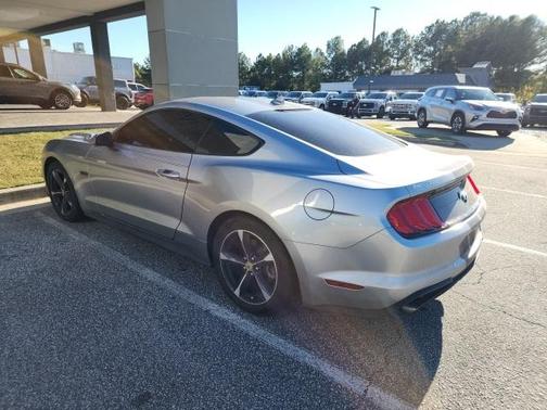 2020 Ford Mustang EcoBoost