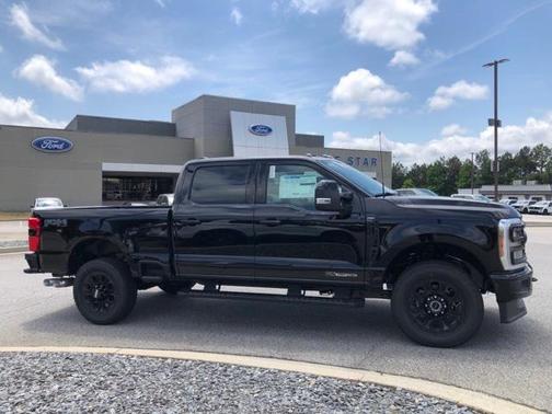 2025 Ford F-350 Lariat Super Duty