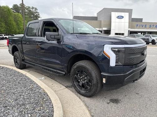 2025 Ford F-150 Lightning XLT