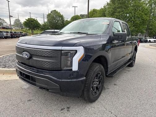 2025 Ford F-150 Lightning XLT