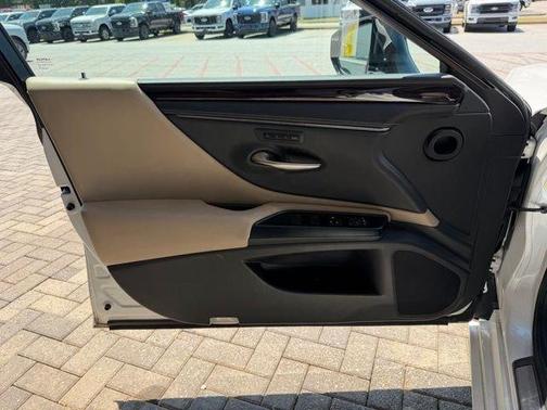 2020 Lexus ES 350 Base