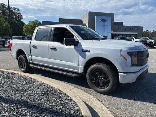 2025 Ford F-150 Lightning XLT