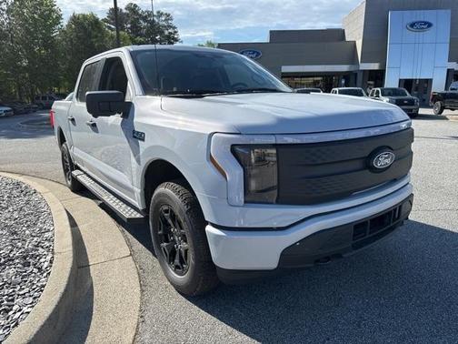 2025 Ford F-150 Lightning XLT