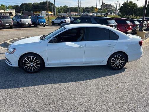Pure White 2016 Volkswagen Jetta 1.8T Sport