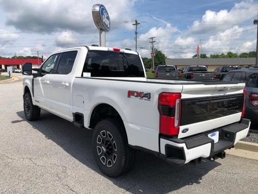 2025 Ford F-250 Platinum