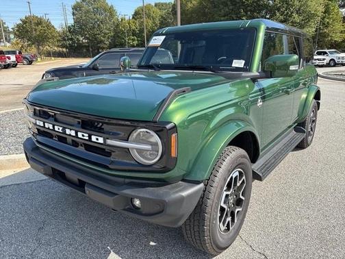 2025 Ford Bronco Outer Banks