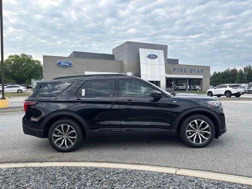 Black 2026 Ford Explorer ST-Line