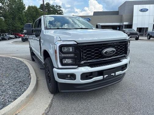 2025 Ford F-350 Lariat Super Duty