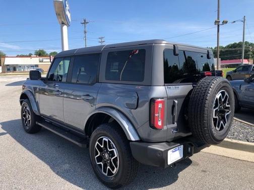 2024 Ford Bronco Outer Banks