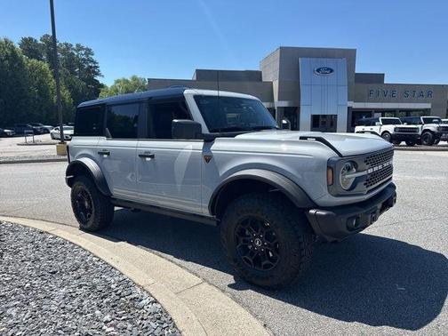 Avalanche 2026 Ford Bronco Badlands