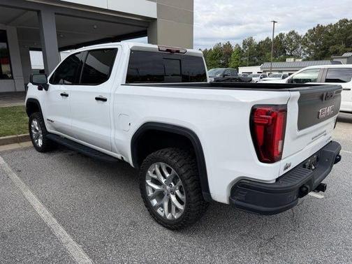Summit White 2023 GMC Sierra 1500 AT4X