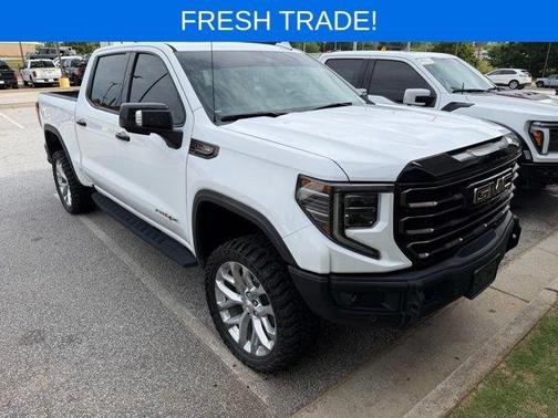 Summit White 2023 GMC Sierra 1500 AT4X