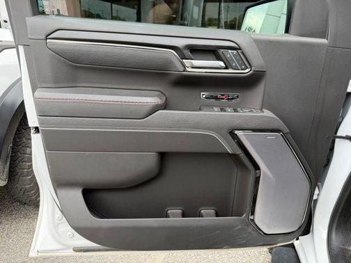 Summit White 2023 GMC Sierra 1500 AT4X