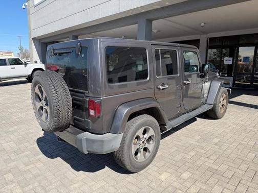 2017 Jeep Wrangler Unlimited Sahara
