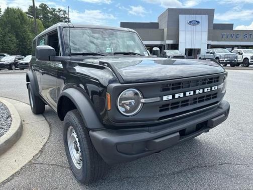2025 Ford Bronco Base