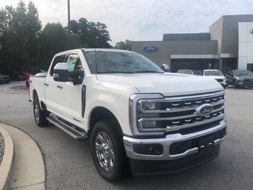 2025 Ford F-350 Lariat Super Duty