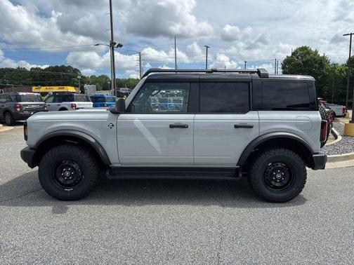 Avalanche 2026 Ford Bronco Outer Banks