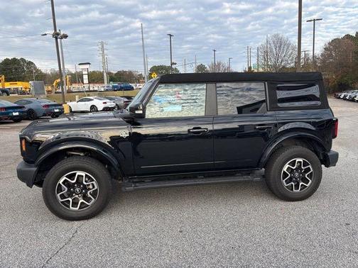 2024 Ford Bronco Outer Banks