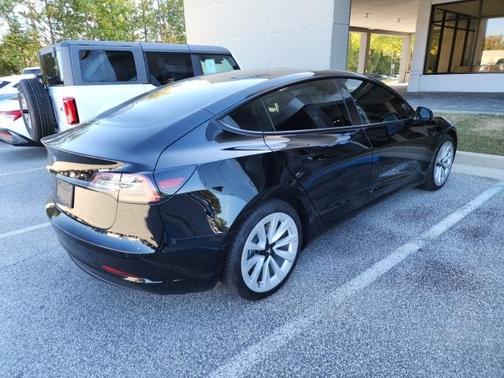 2022 Tesla Model 3 Base
