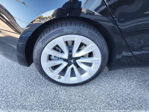 2022 Tesla Model 3 Base