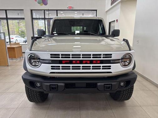 Desert Sand 2026 Ford Bronco Heritage Edition