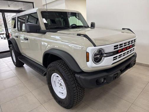 Desert Sand 2026 Ford Bronco Heritage Edition