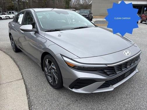 2025 Hyundai ELANTRA SEL Convenience