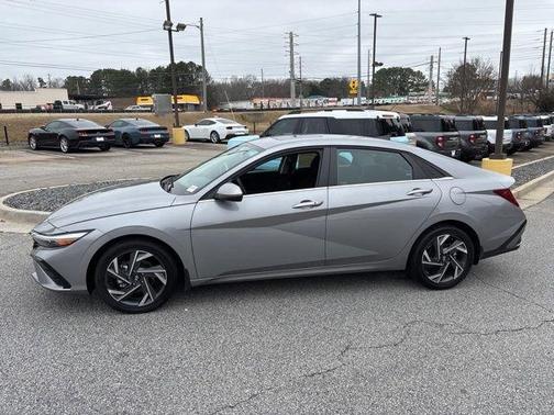 2025 Hyundai ELANTRA SEL Convenience