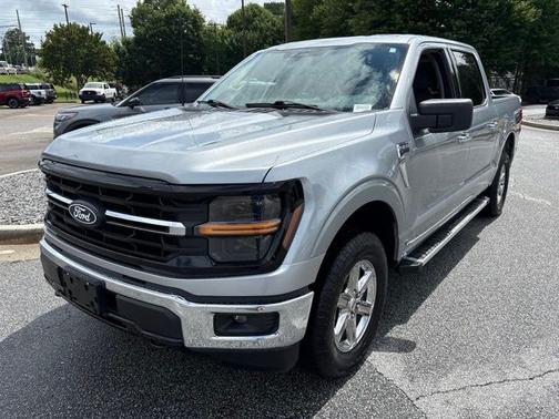ICONIC SILVER METALLIC 2025 Ford F-150 XLT