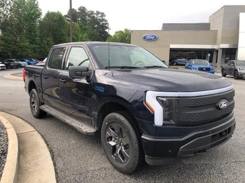 2025 Ford F-150 Lightning Flash