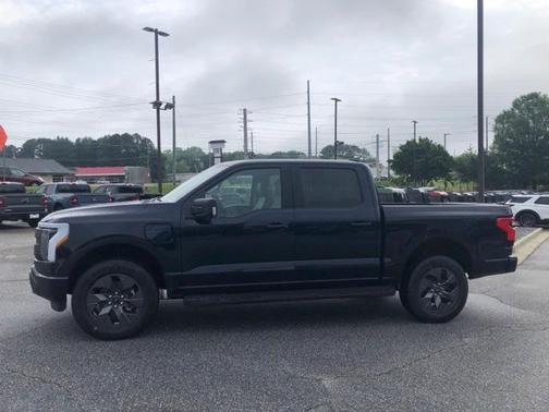2025 Ford F-150 Lightning Flash