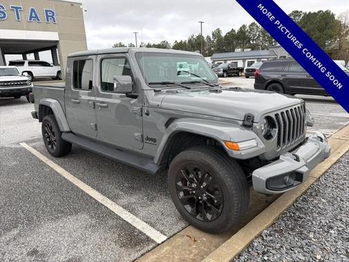 2023 Jeep Gladiator Overland