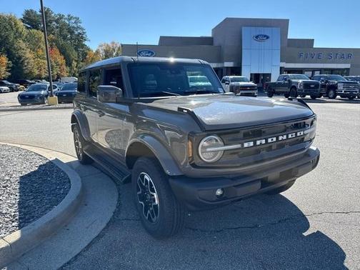 2025 Ford Bronco Outer Banks