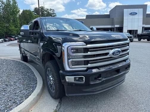 2025 Ford F-250 Platinum