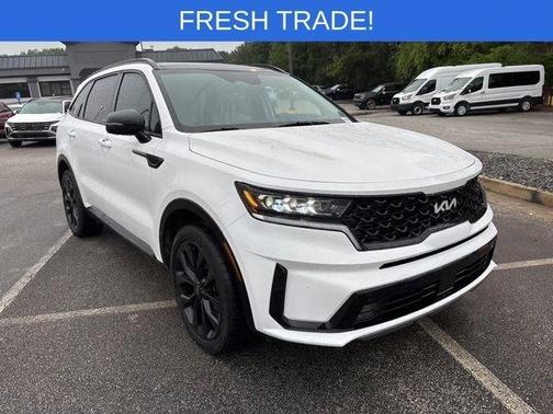Glacial White Pearl 2022 Kia Sorento SX
