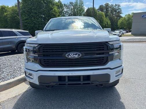 Avalanche 2026 Ford F-150 Platinum