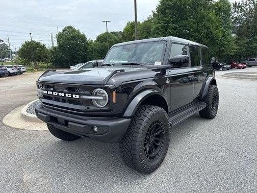 Shadow 2026 Ford Bronco Outer Banks