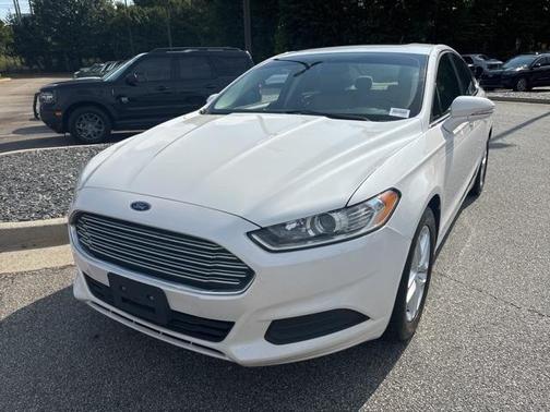 2016 Ford Fusion SE