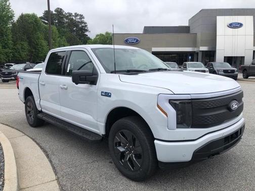 2025 Ford F-150 Lightning Flash