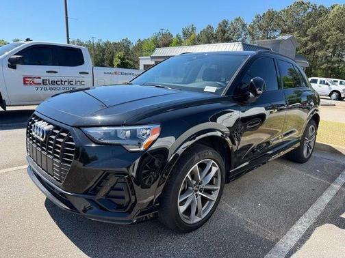 Mythos Black Metallic 2021 Audi Q3 45 S line Premium