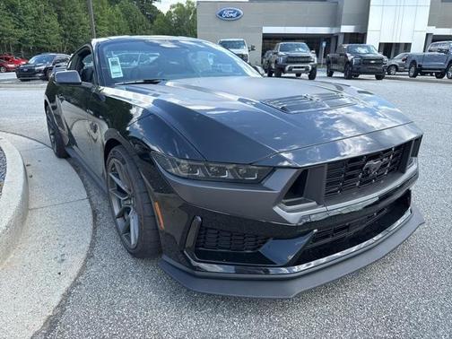 2025 Ford Mustang Dark Horse