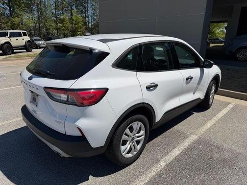 Oxford White 2020 Ford Escape S